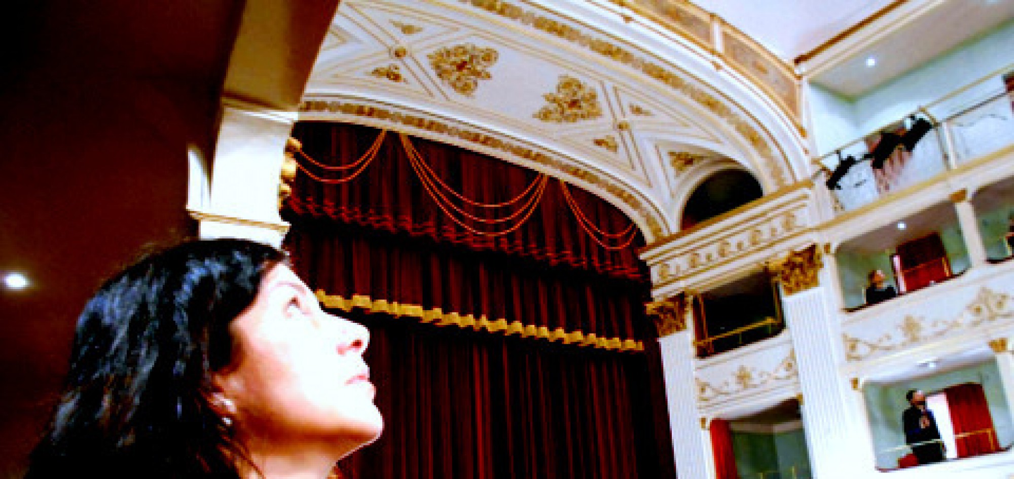 Grazie Mauro Pagliai! Il Teatro degli Infocati torna a nuovo splendore